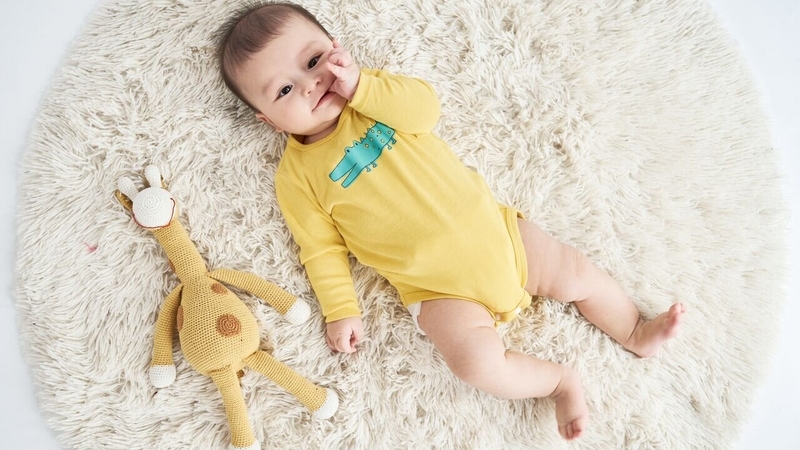 Quần áo cho trẻ sơ sinh 1 tháng tuổi và điều phụ huynh cần biết 1