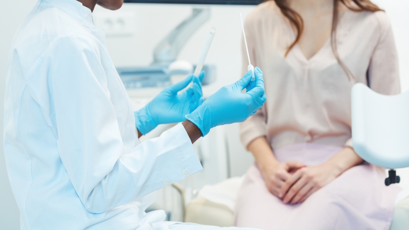 Chủ động đi khám chuyên khoa nếu triệu chứng đau kéo dài