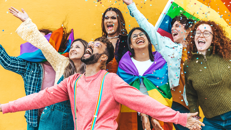 Queer thể hiện sự phản kháng đối với những khuôn mẫu giới tính cứng nhắc