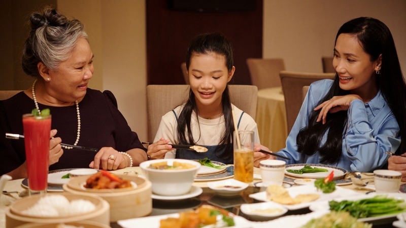 Một bữa tối nhẹ nhàng cách xa giờ ngủ giúp hệ tiêu hóa được nghỉ ngơi