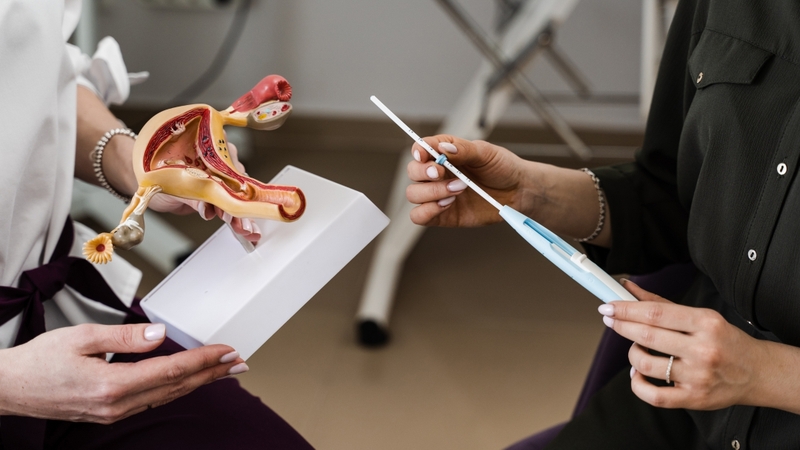 Thụ tinh nhân tạo IUI (Intrauterine Insemination) là phương pháp bơm tinh trùng vào buồng tử cung