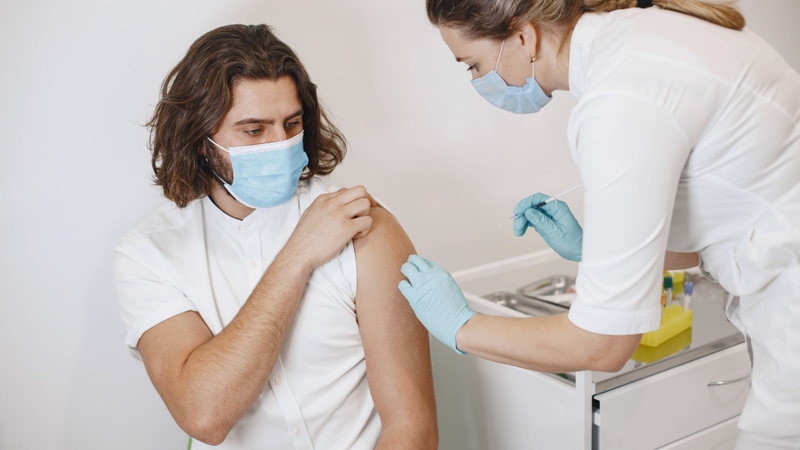 Quy trình tiêm vắc xin sốt xuất huyết Qdenga như thế nào? 4