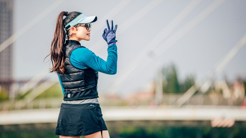 Dù Race kit có sẵn đồ cơ bản, bạn vẫn nên chuẩn bị thêm vật dụng cá nhân phù hợp với thể trạng và thời tiết