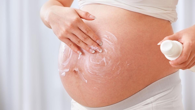 Rạn da đỏ là gì? Rạn da đỏ có tự hết không? 2