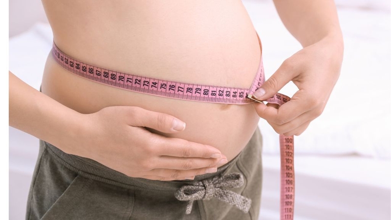 Mách các mẹ cách trị rạn da bụng khi mang thai 1