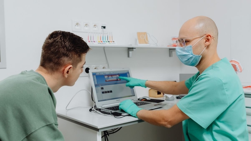 Nha sĩ sẽ đưa ra phương pháp điều trị phù hợp với từng tình trạng răng