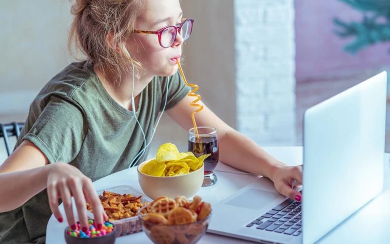 Răng cửa bị sâu đen phải làm sao? 2