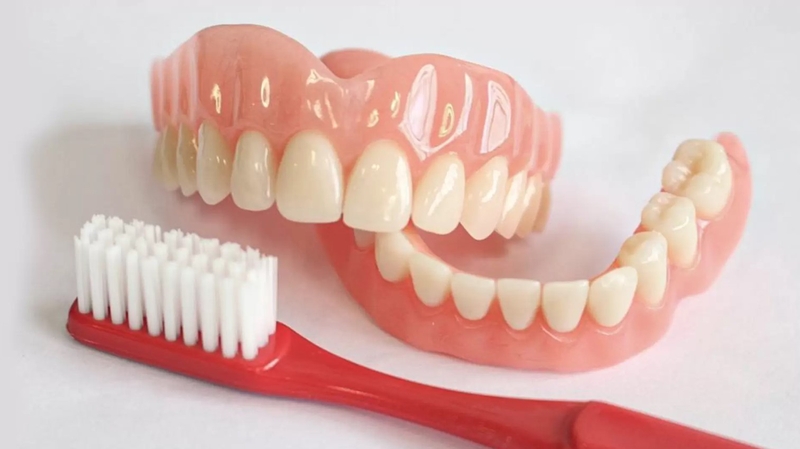 Răng giả tháo lắp loại nào tốt nhất trên thị trường? 2