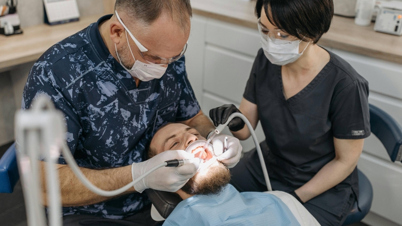 Nhổ răng khôn giúp phòng ngừa viêm nhiễm, hạn chế tổn thương răng bên cạnh