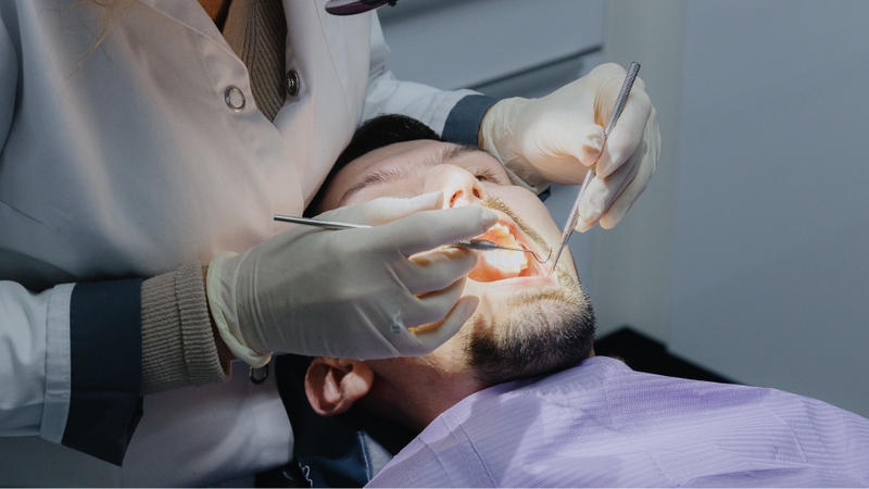 Một số trường hợp được bác sĩ chỉ định trám răng