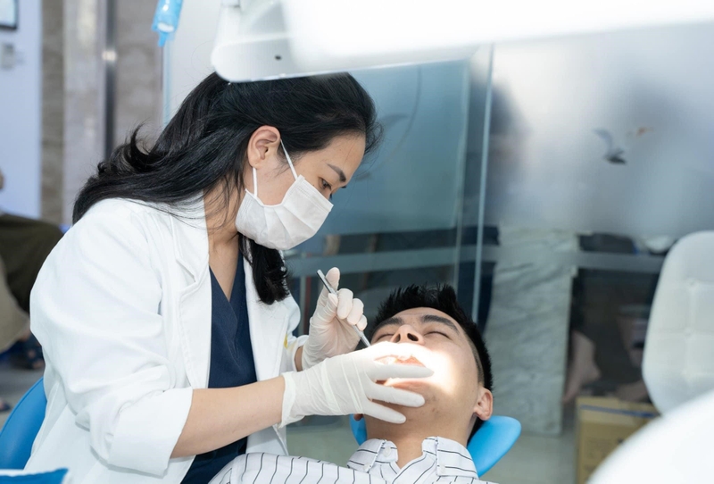 Răng sứ Titan sử dụng được bao lâu? Ưu, nhược điểm và cách chăm sóc - 4