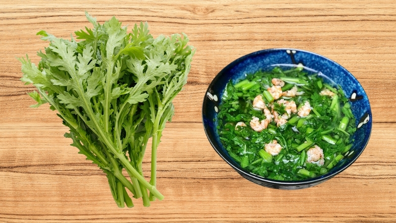 Ăn rau cải cúc sống hay ăn chín tùy vào thể trạng, nhu cầu dinh dưỡng và cách chế biến an toàn