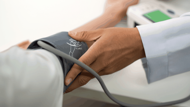 Người huyết áp thấp ăn rau tần ô sẽ gặp phải tình trạng hoa mắt, choáng váng khó chịu