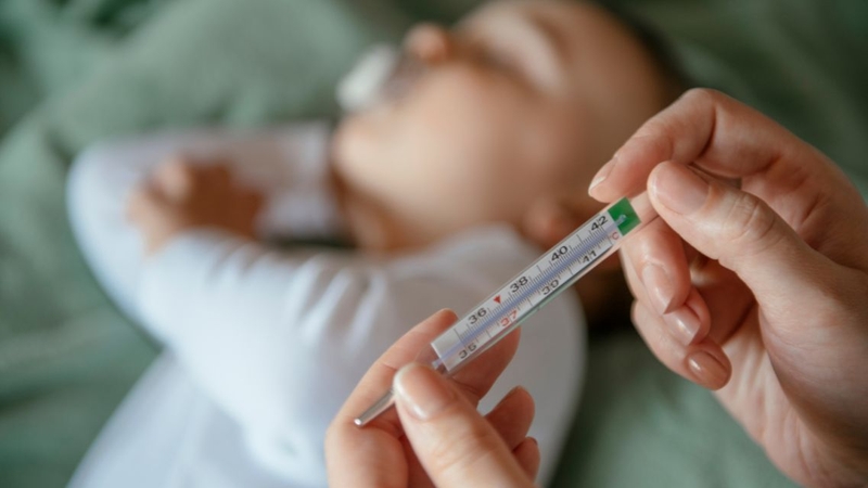 Trẻ bị hạ thân nhiệt dưới 36 độ có sao không? Khi nào cần đi viện 1