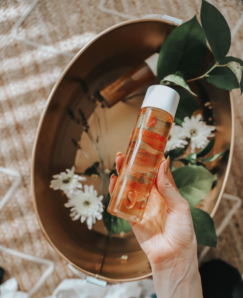 Tinh dầu Bio oil chứa những thành phần lành tính không gây ra các tác dụng phụ cho mẹ bầu