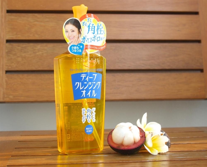 review-dau-tay-trang-softymo-deep-cleansing-oil-mau-vang-dam-co-thuc-su-tot-2.jpg