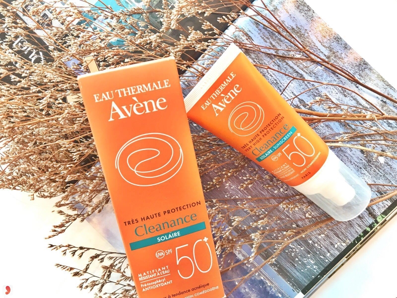 Review kem chống nắng Avene cho da dầu mụn Cleanance Sunscreen 2