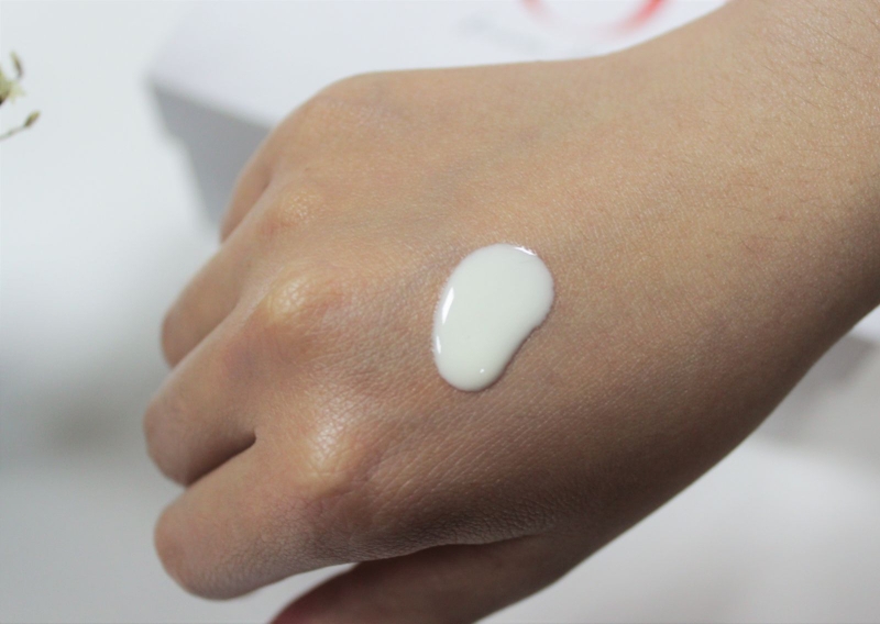 Review kem chống nắng La Roche Posay Anthelios XL Dry Touch SPF 50+ 2