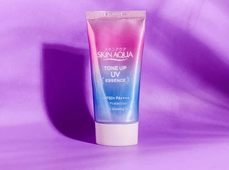 Review kem chống nắng Skin Aqua chi tiết nhất 4