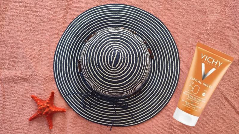 Bạn nên duy trì thói quen dùng kem chống nắng mỗi ngày