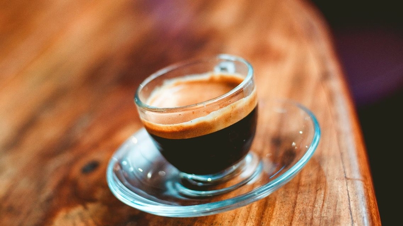 Ristretto sánh mịn, tròn vị nhờ thời gian chiết xuất ngắn và lượng nước thấp