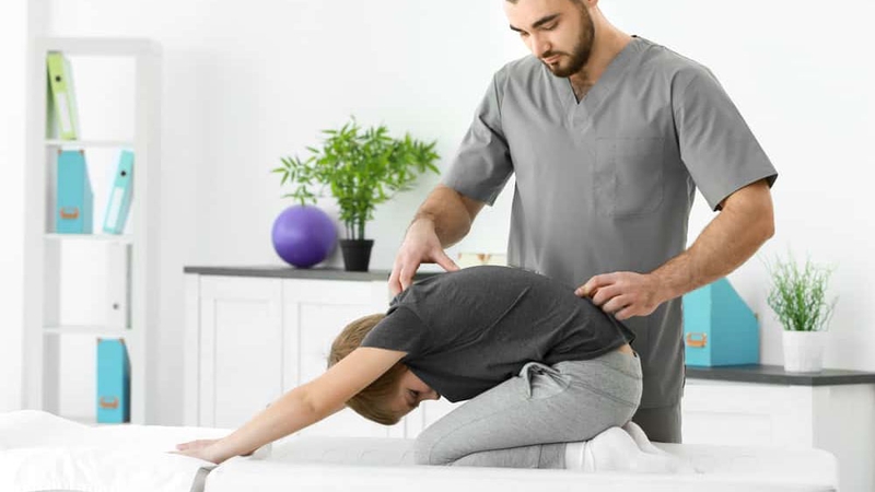 Rối loạn cong cột sống là gì? Có chữa được không? 6