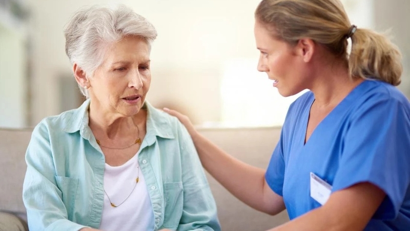 Rối loạn giấc ngủ là dấu hiệu báo trước bệnh Alzheimer? 2