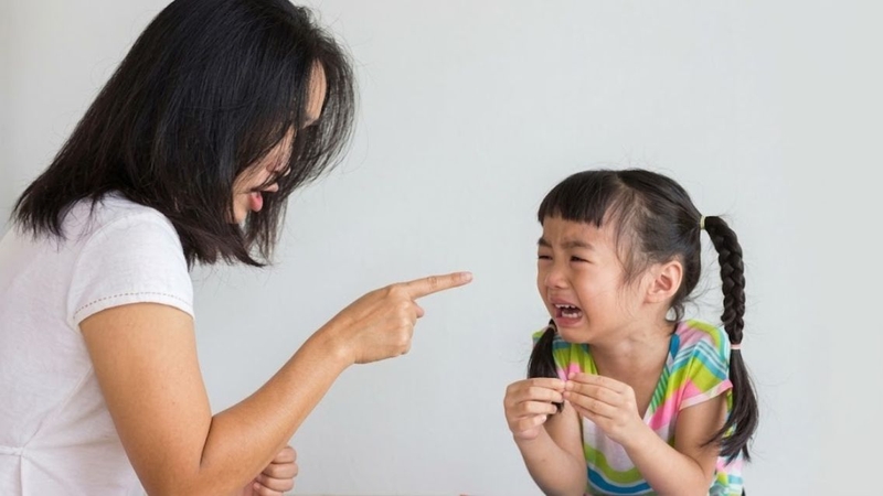 Môi trường gia đình và cách nuôi dạy có thể ảnh hưởng đến hành vi của trẻ