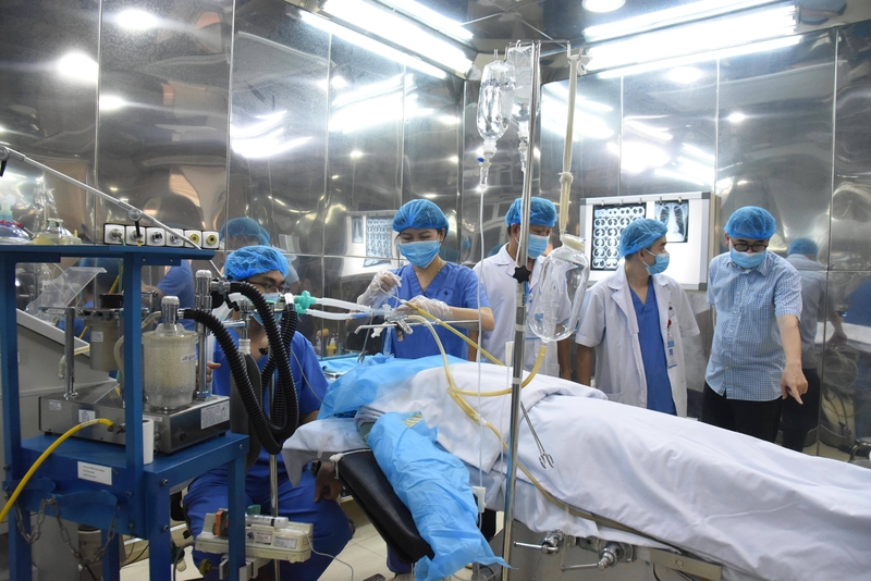 Rửa phổi toàn bộ là gì và kỹ thuật này được chỉ định cho ai? 3