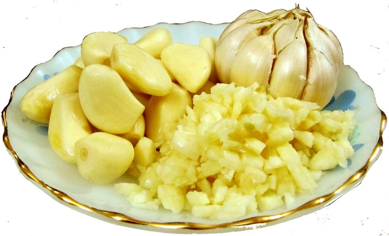 Rượu tỏi hạ đường huyết: Bài thuốc cực kì hữu hiệu 2