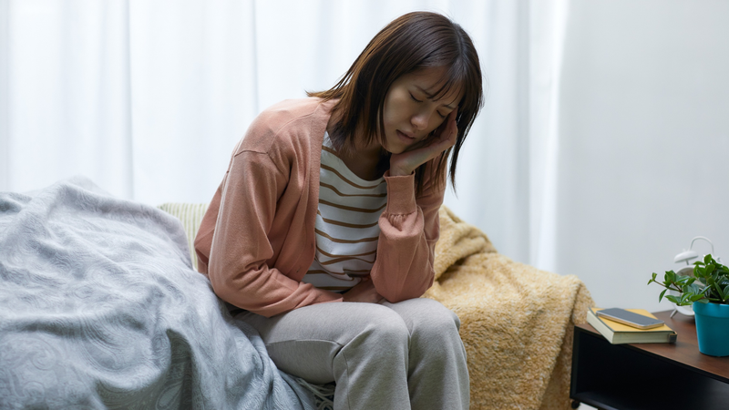 Lạm dụng sâm cao ly có thể dẫn đến các triệu chứng như đau đầu, tim đập nhanh, mất ngủ