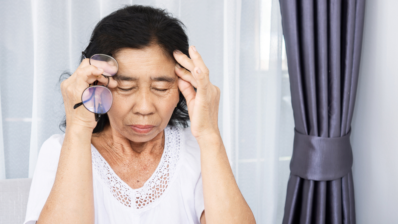Dùng quá liều có thể gây ra một số tác dụng phụ như chóng mặt, đau bụng