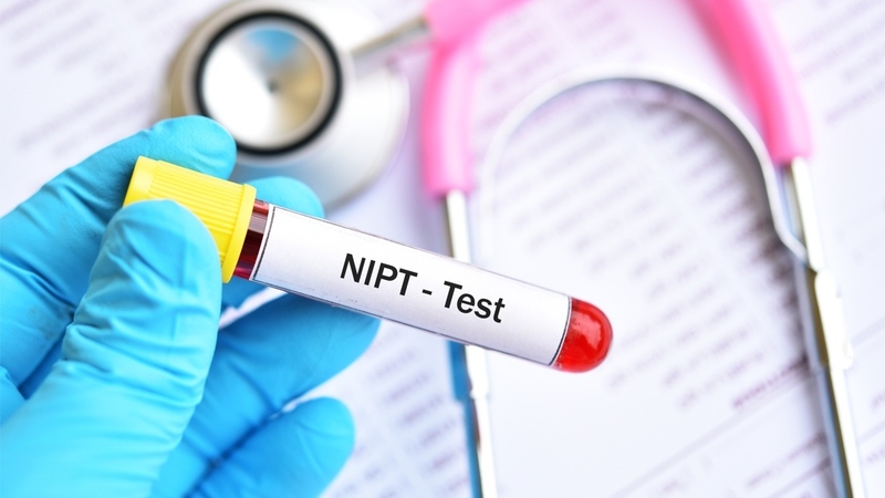 Sàng lọc trước sinh: Nên chọc ối hay làm xét nghiệm NIPT 1