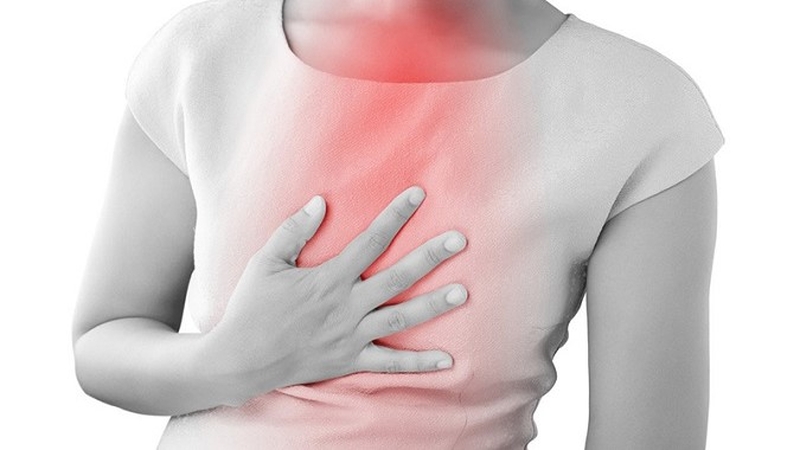 Sáng ngủ dậy bị đau xương ức là bị gì? Làm sao chữa trị? 4