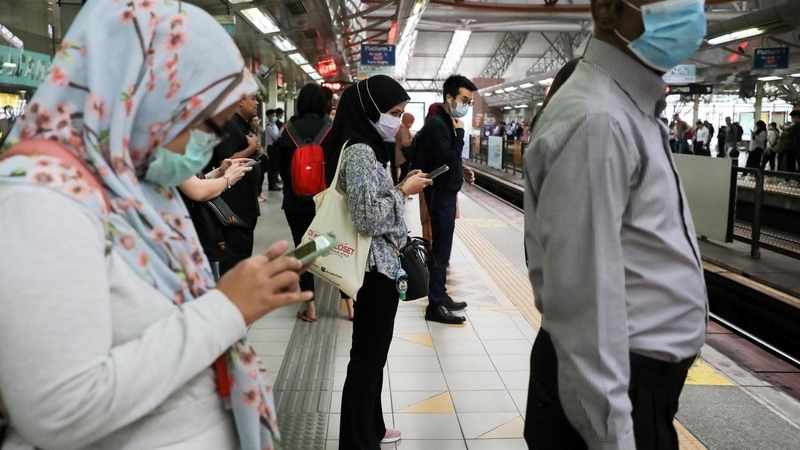 SARS-CoV-2 có thể lây lan xa tới khoảng cách 4,5m 1