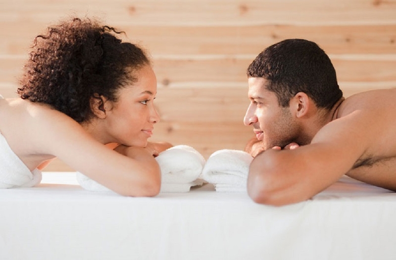 Sau đột quỵ để chuyện quan hệ tình dục diễn ra suôn sẻ nên chia sẻ với bạn tình