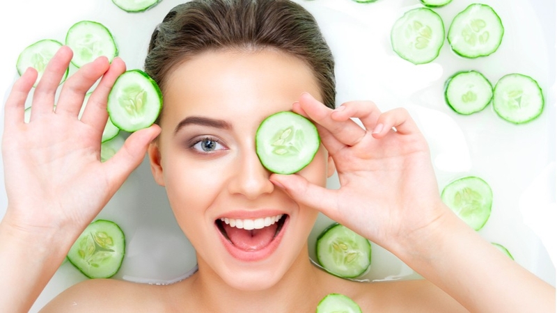 Sau khi đắp mặt nạ dưa leo có rửa mặt không? Vì sao? 3