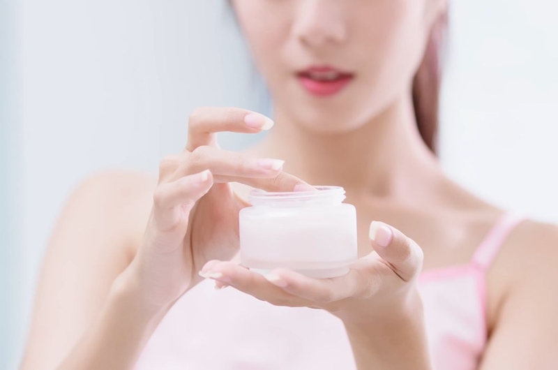 Sau khi dùng sữa rửa mặt nên làm gì để chăm sóc da 4