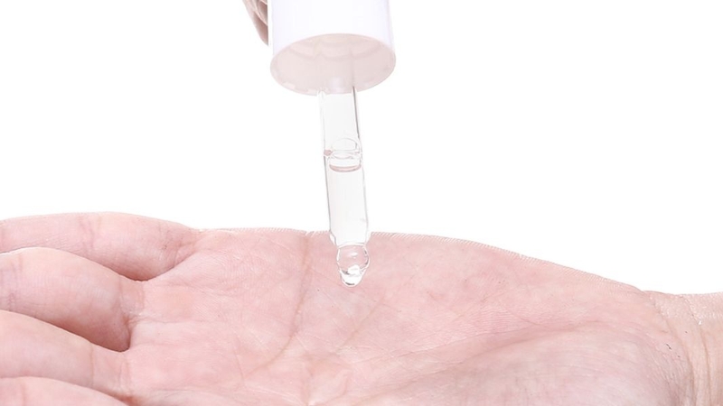 Sau khi nặn mụn có nên dùng niacinamide không? 2