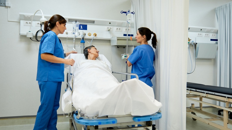 Khi chọn sữa cho người bệnh, cần lưu ý lựa chọn theo từng giai đoạn hồi phục