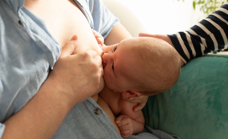 Sau sinh bao lâu thì cho bé bú? Lợi ích của việc cho bé bú sớm 4