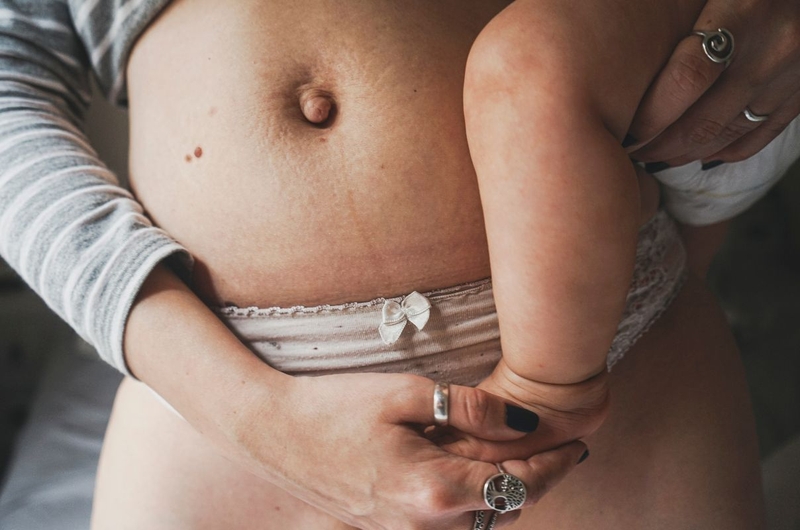 Bạn hỏi bác sĩ sản khoa trả lời: Sau sinh thường bao lâu thì gen bụng 1