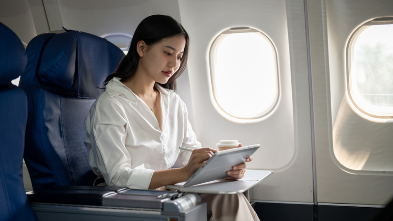 Ngồi lâu khi di chuyển đường dài có thể làm tăng nguy cơ huyết khối tĩnh mạch sâu