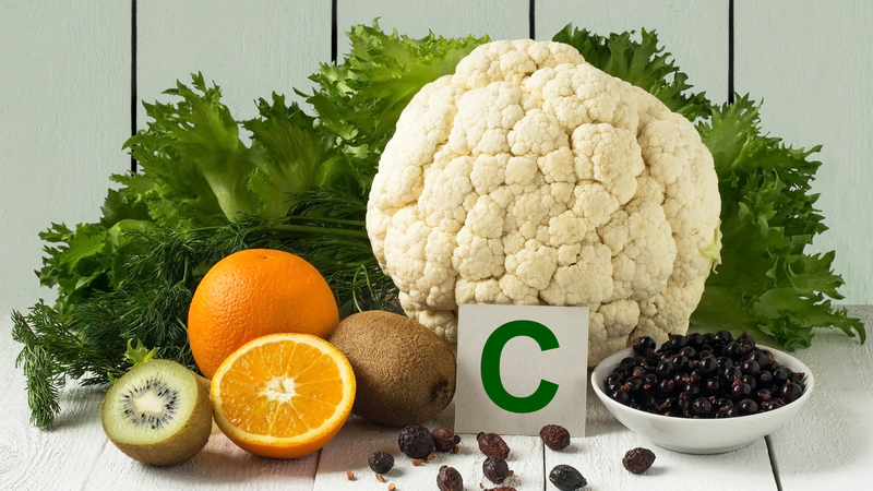 Vitamin C là dưỡng chất không thể thiếu trong quá trình tổng hợp collagen