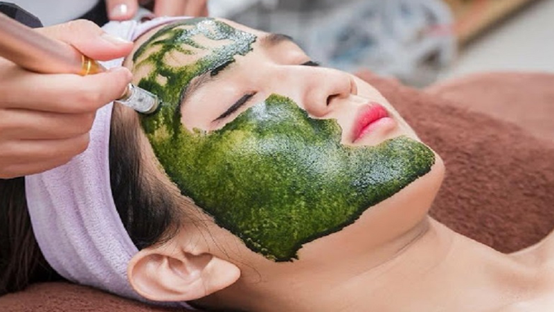 Vi kim tảo biển là phương pháp như thế nào? Bạn nên kiêng ăn gì sau khi vi kim tảo biển?