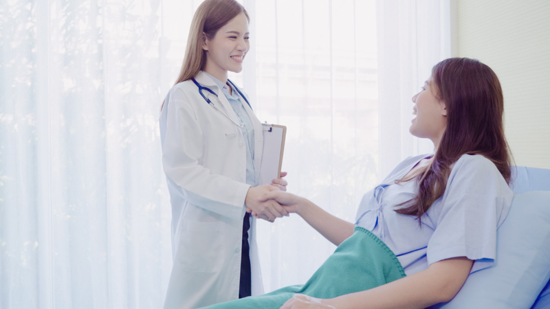 Cần đi khám hoặc cấp cứu nếu xuất hiện dấu hiệu bất thường