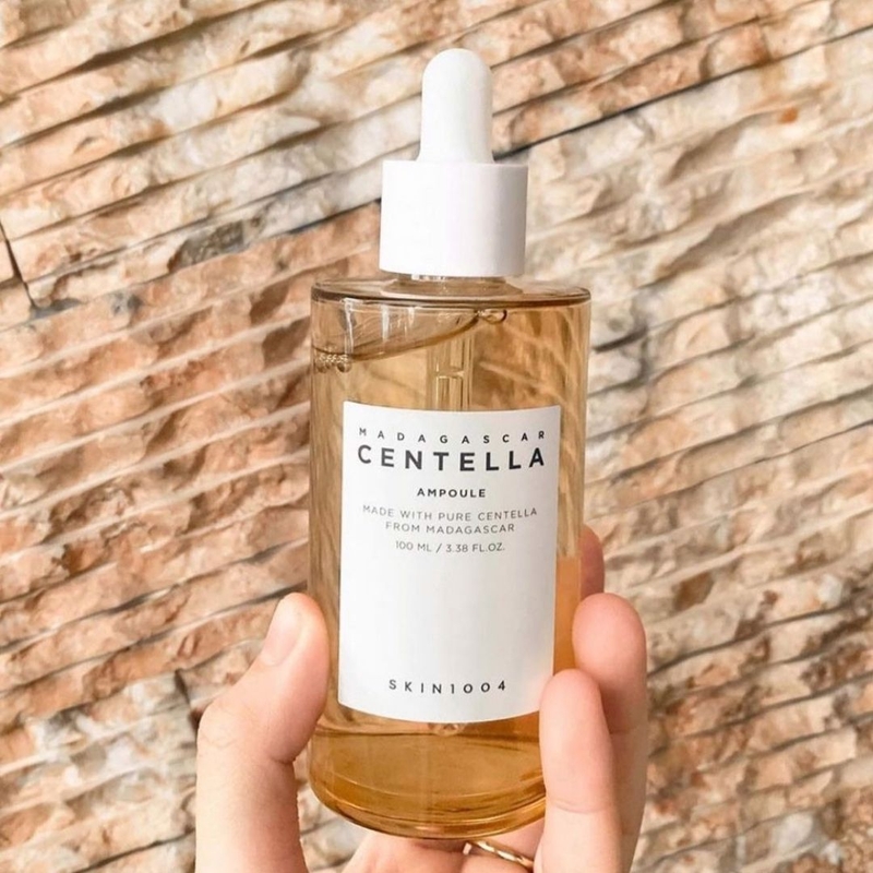 Serum trị mụn ẩn Madagascar Centelle Ampoule