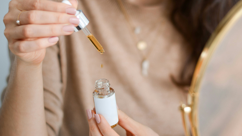 Kiểm tra phản ứng da trước khi sử dụng trên vùng mặt