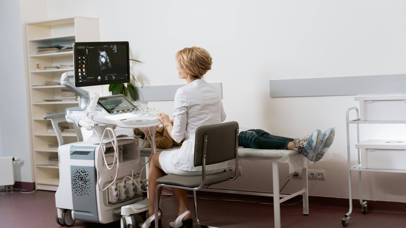 Nhờ siêu âm, bác sĩ quan sát được đường bờ thận, vỏ tủy thận và bên trong mô thận