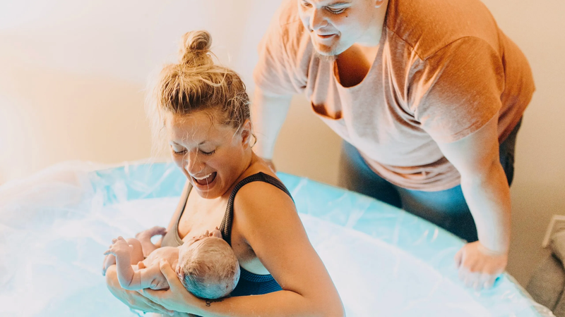 Sinh con dưới nước là gì? Ưu và nhược điểm của phương pháp sinh con dưới nước 4